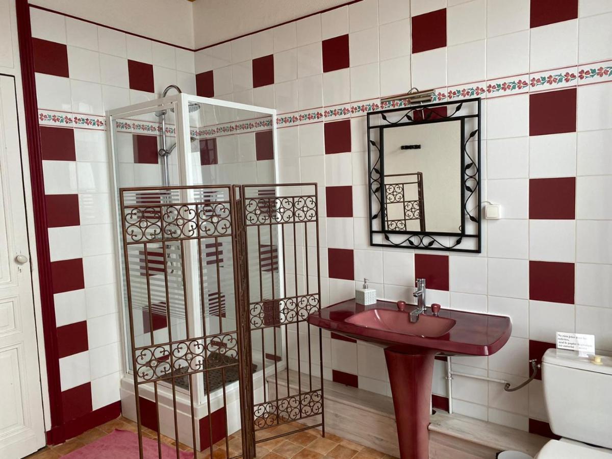 La Gare Des Reves Bed and Breakfast Gondrin Esterno foto