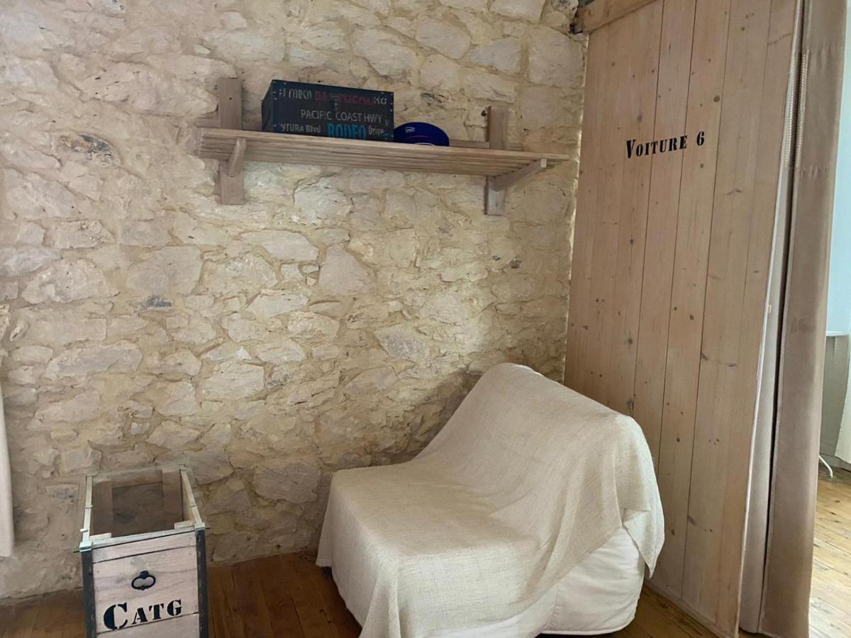 La Gare Des Reves Bed and Breakfast Gondrin Esterno foto