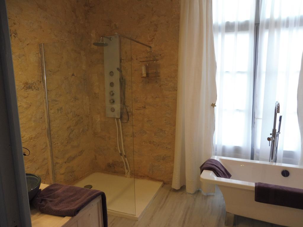 La Gare Des Reves Bed and Breakfast Gondrin Esterno foto