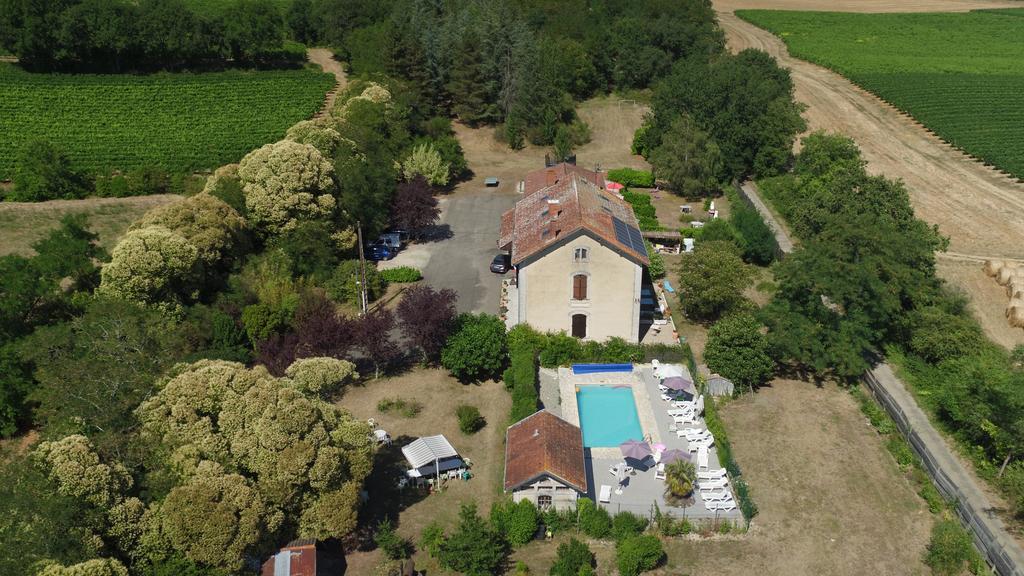 La Gare Des Reves Bed and Breakfast Gondrin Esterno foto